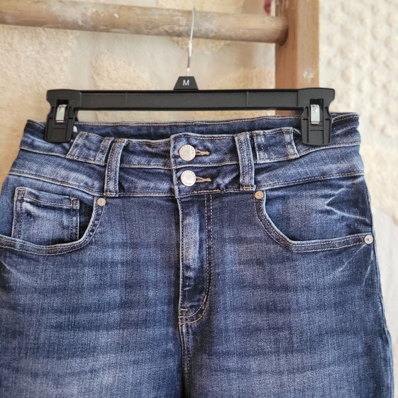 KanCan Signature Kurvy Ultra High Straight Jean Style VBK1961AT - Picture 6 of 12